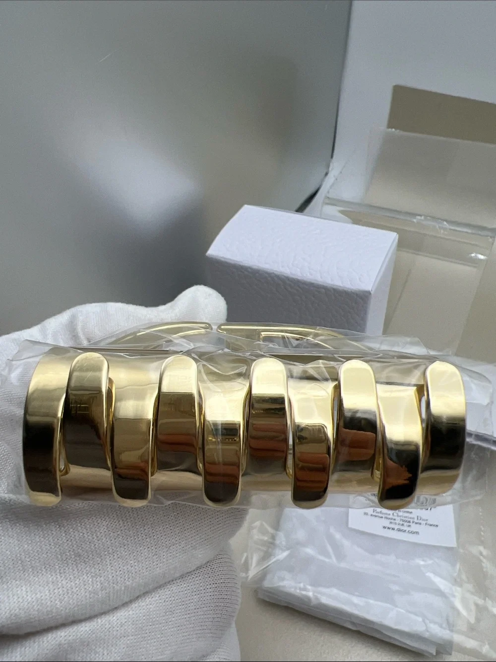 Dior CD Logo Gold Tone Polished Metal Beauty Hair Claw Clip NWT Limited Edition